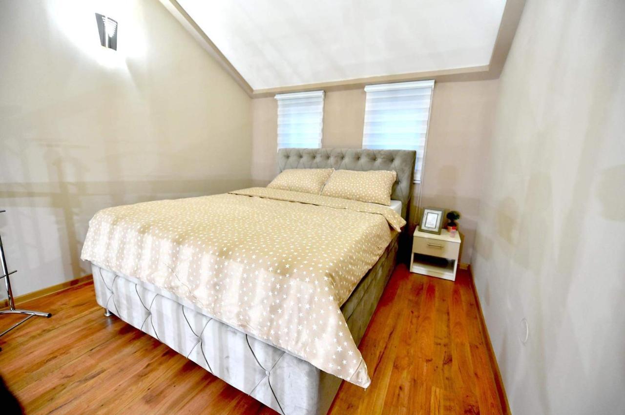 Apartman Royal Gornji Milanovac Bagian luar foto